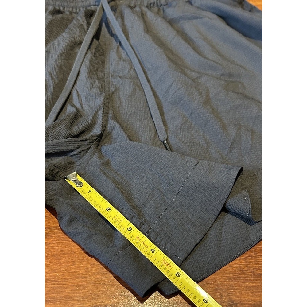 LULULEMON Rituals Short 5" Size‎ 8 Graphite Grey High Rise Track Swift Align - Picture 6 of 7